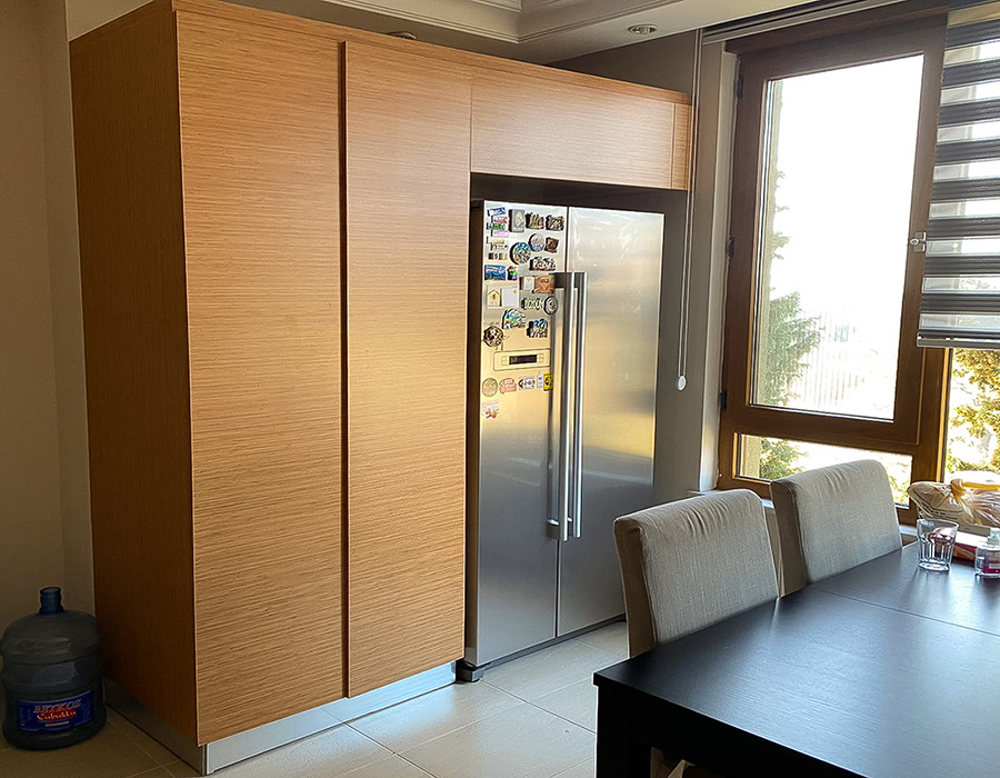 D6 Evi